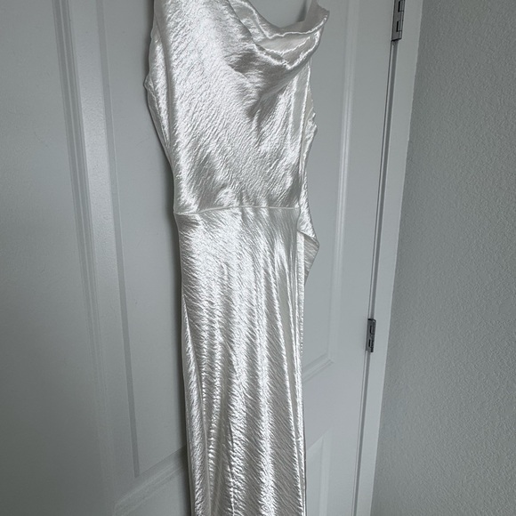 Grace Loves Lace Aura Gown - NWT - Picture 7 of 12